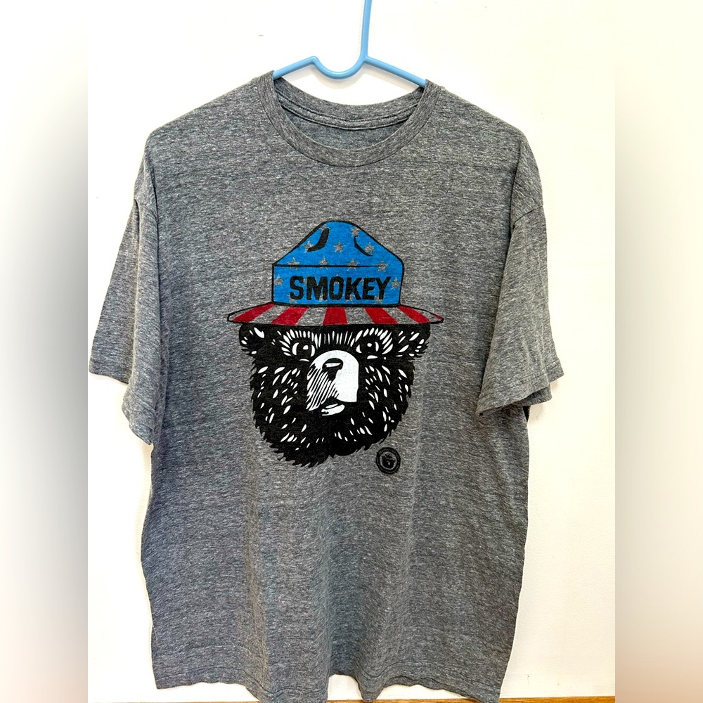 Smokey the Bear Tee Luv Graphic T-Shirt Size XL
